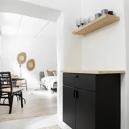 Center In The Heart Of * تالين